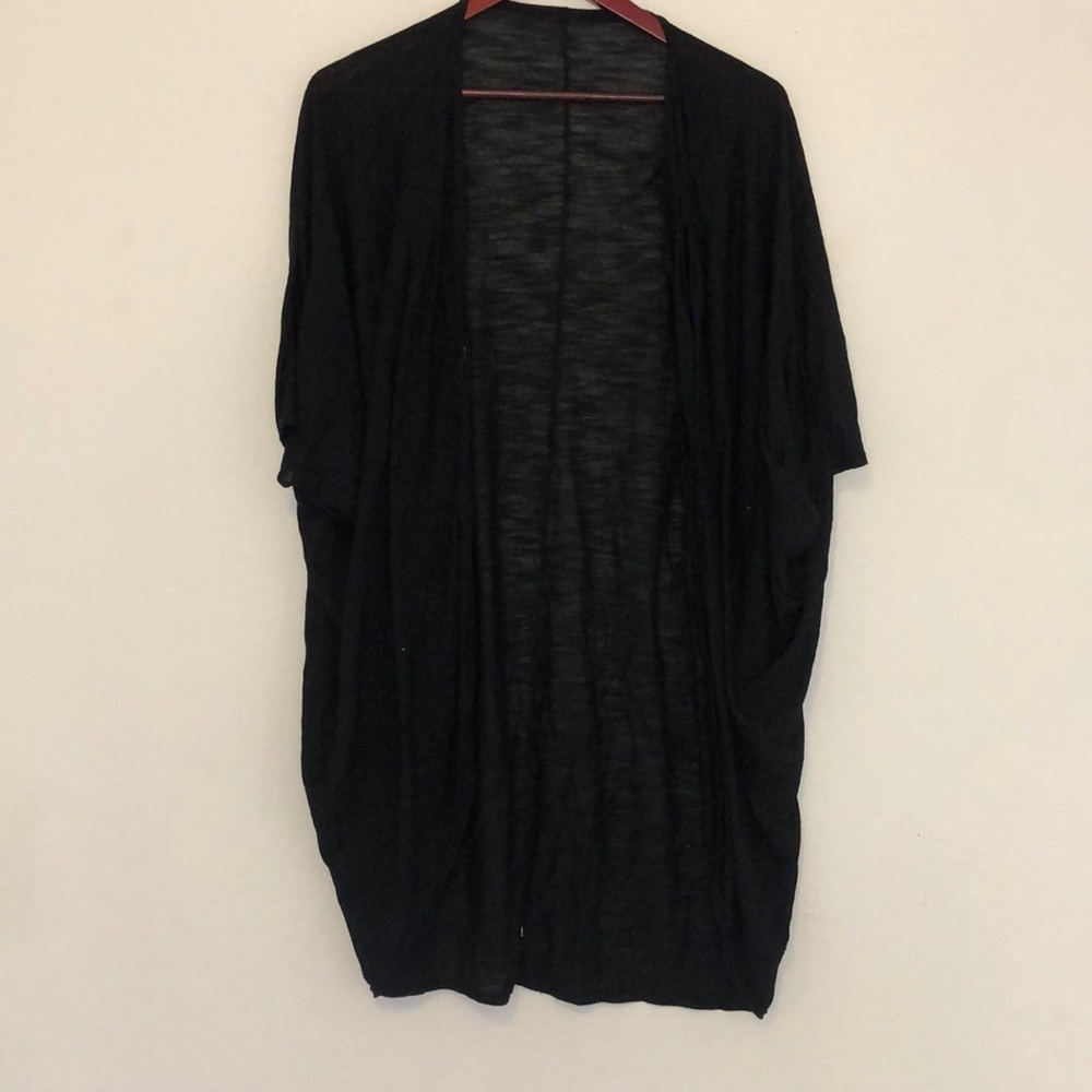 Short sleeve scoop cardigan